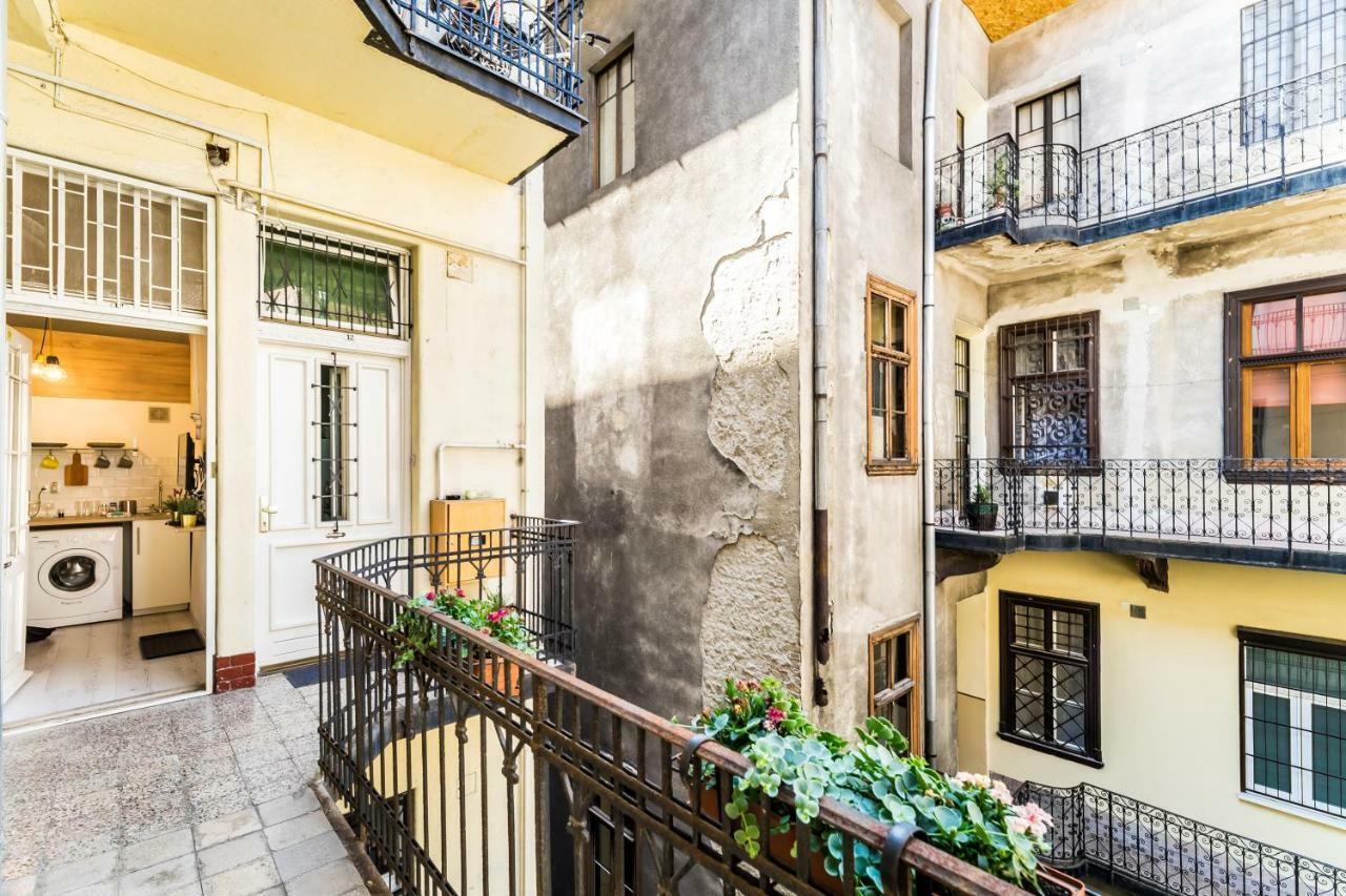 Bpr Little Attractico Apartment Budapest Luaran gambar