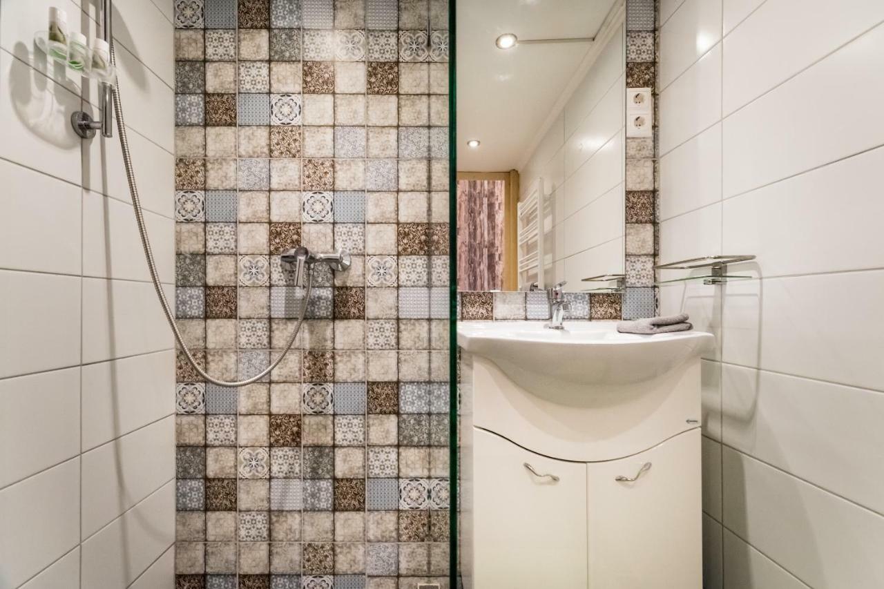 Bpr Little Attractico Apartment Budapest Luaran gambar