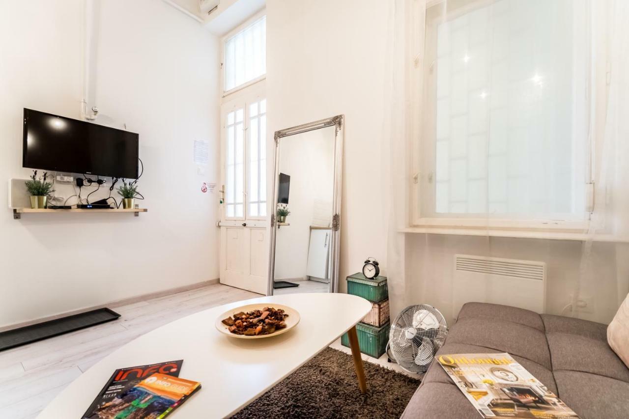 Bpr Little Attractico Apartment Budapest Luaran gambar