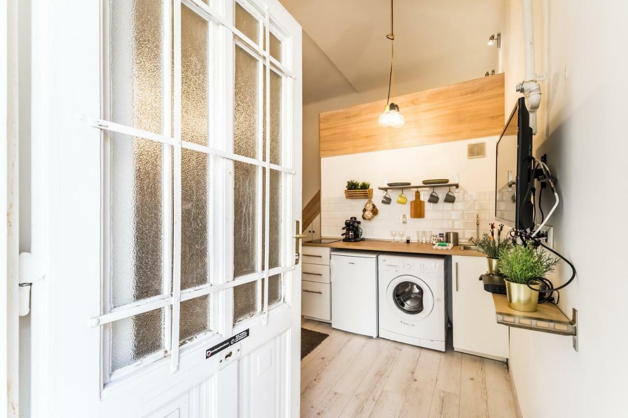 Bpr Little Attractico Apartment Budapest Luaran gambar